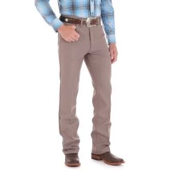 Wrangler Men's WRancher Straight Leg Dress Pant -Western Fashion Men 3ffc9a290c5ee519a2d9f7a346b5b9fe