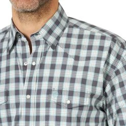 Wrangler Men's George Strait Troubadour Plaid Snap Shirt -Western Fashion Men img32285 wrangler men s george strait troubadour plaid snap shirt