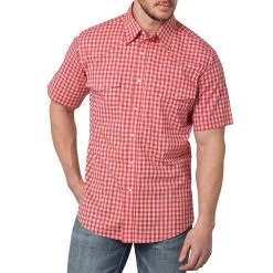 Wrangler Men's Wrinkle Resist Short Sleeve Plaid Snap Shirt