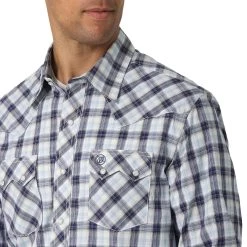 Wrangler Men's Retro Sawtooth Pocket Plaid Snap Shirt -Western Fashion Men img54813 wrangler men s retro sawtooth pocket plaid snap shirt