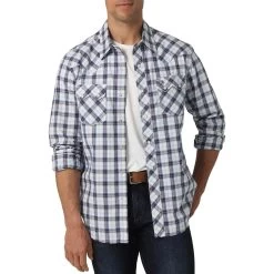 Wrangler Men's Retro Sawtooth Pocket Plaid Snap Shirt